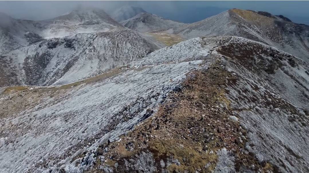 久住山の頂上からドローン撮影